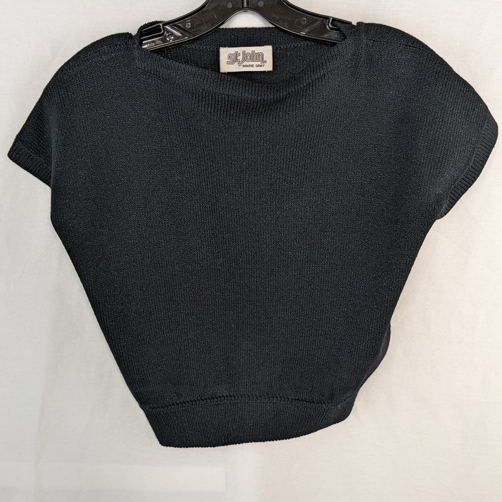 St John Black Top